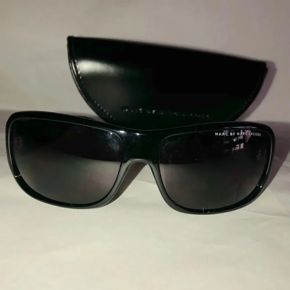 🆕Marc by Marc Jacobs Sunglasses with case